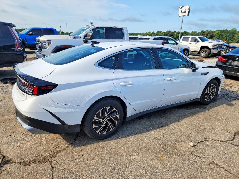 2026 HYUNDAI SONATA HYBRID BLUE 3