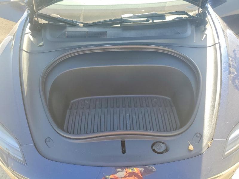 2026 TESLA MODEL 3 11