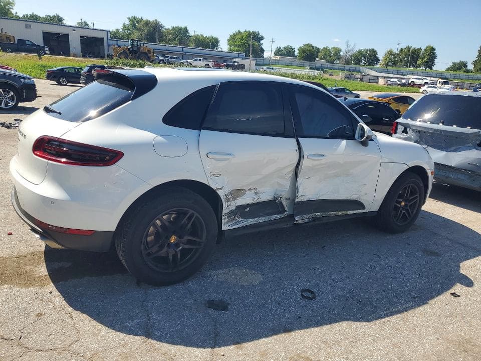2018 PORSCHE MACAN 3