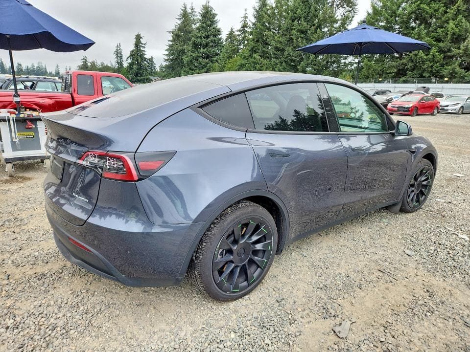 2023 TESLA MODEL Y 3