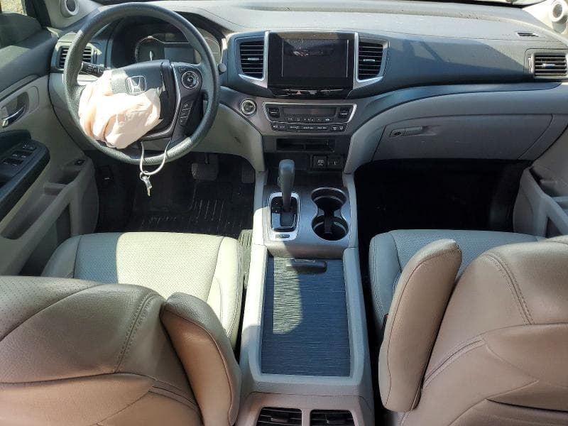 2018 HONDA PILOT EX 8