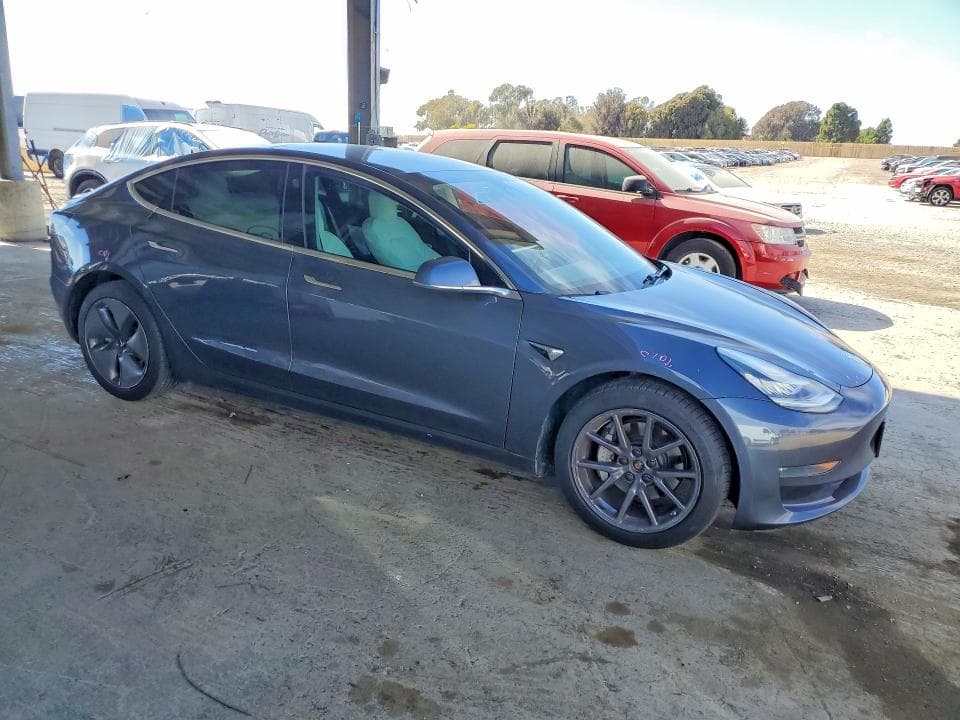 2020 TESLA MODEL 3 7