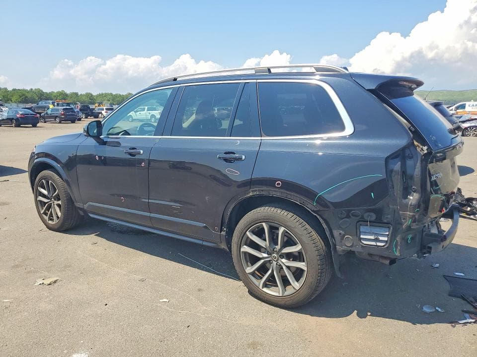 2017 VOLVO XC90 T6 2