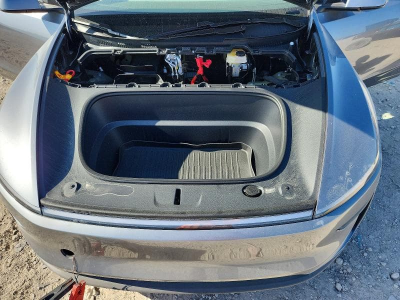 2026 TESLA MODEL Y 11