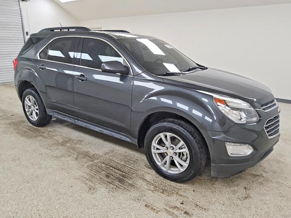 2017 CHEVROLET EQUINOX LT 4
