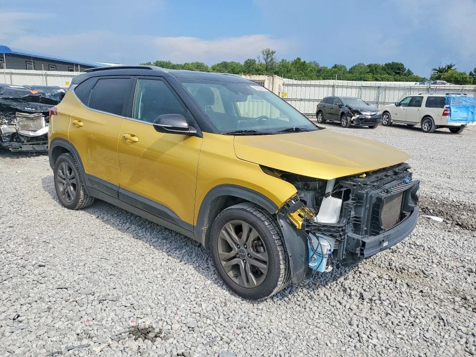 2023 KIA SELTOS S 4