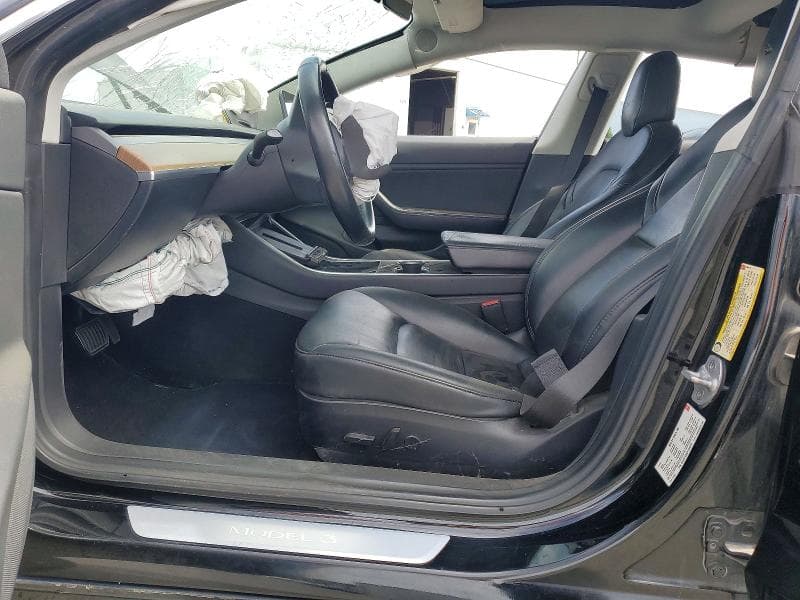 2018 TESLA MODEL 3 7