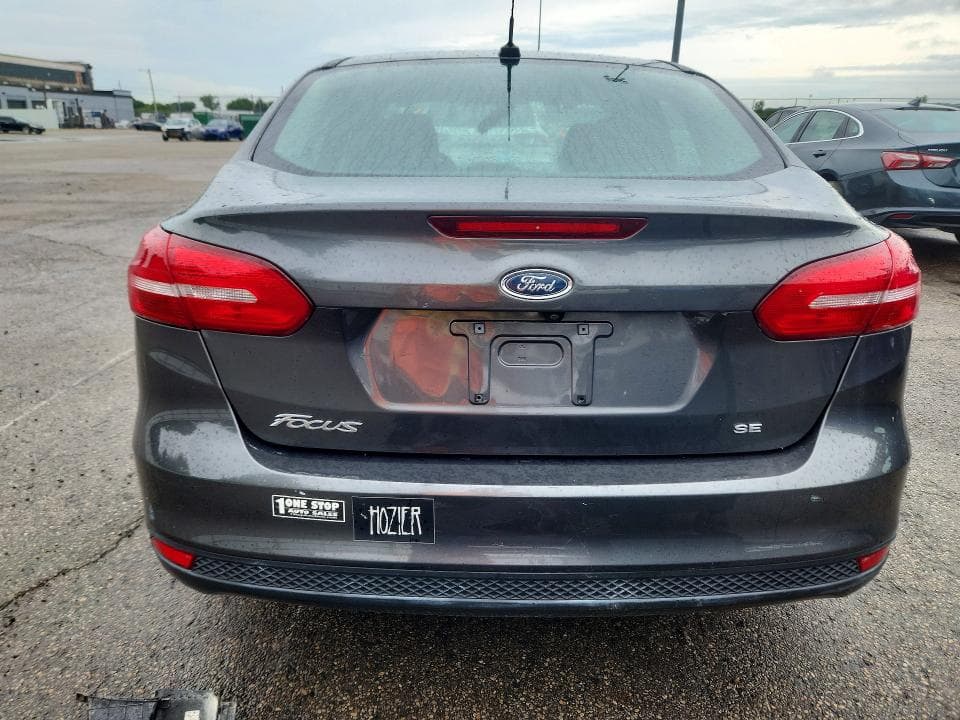 2017 FORD FOCUS SE 6