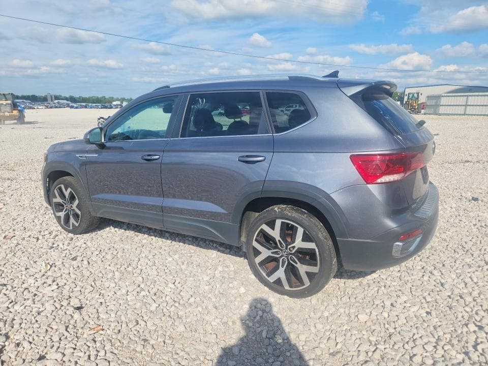 2022 VOLKSWAGEN TAOS SEL 2
