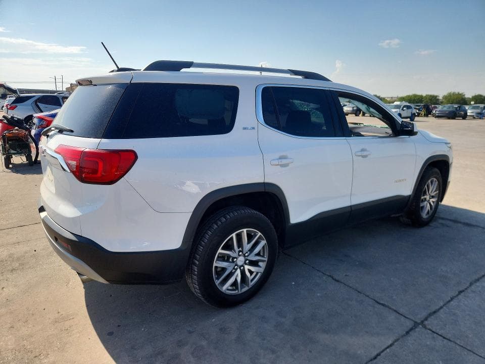 2018 GMC ACADIA SLE 3