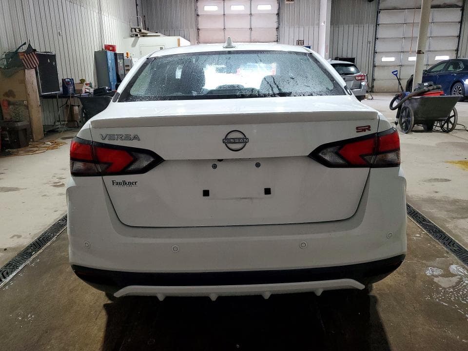 2023 NISSAN VERSA SR 6