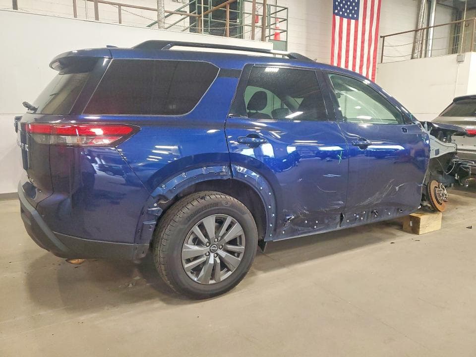 2024 NISSAN PATHFINDER SV 3