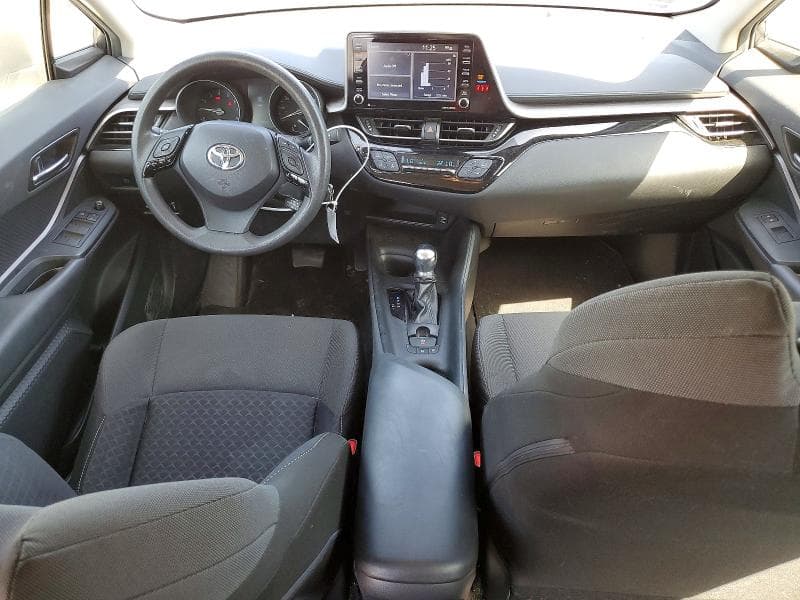 2021 TOYOTA C-HR LE 8