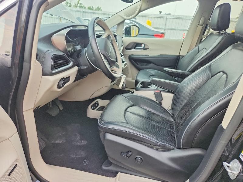 2018 CHRYSLER PACIFICA LIMITED 7