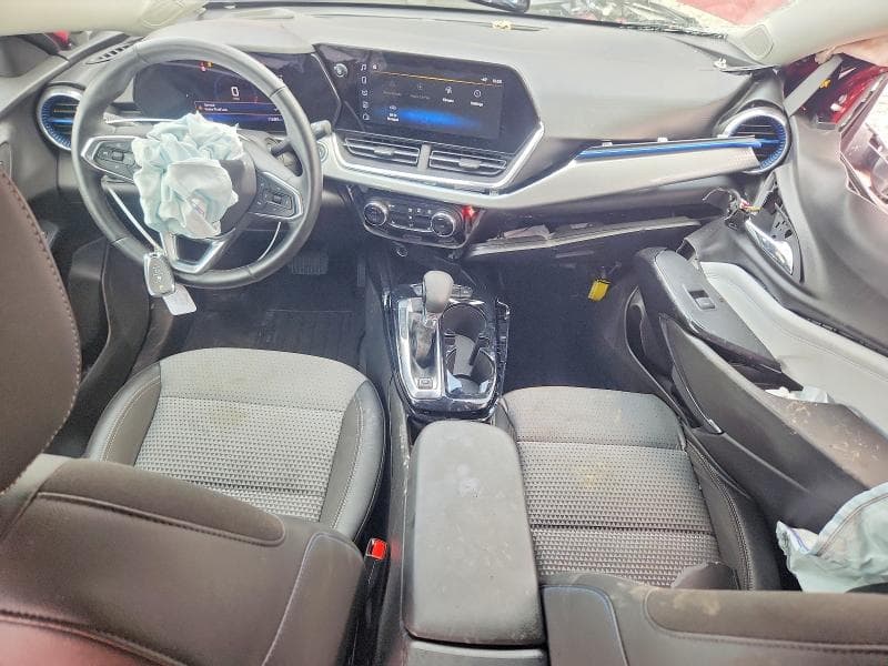 2025 CHEVROLET TRAX 1LT 8