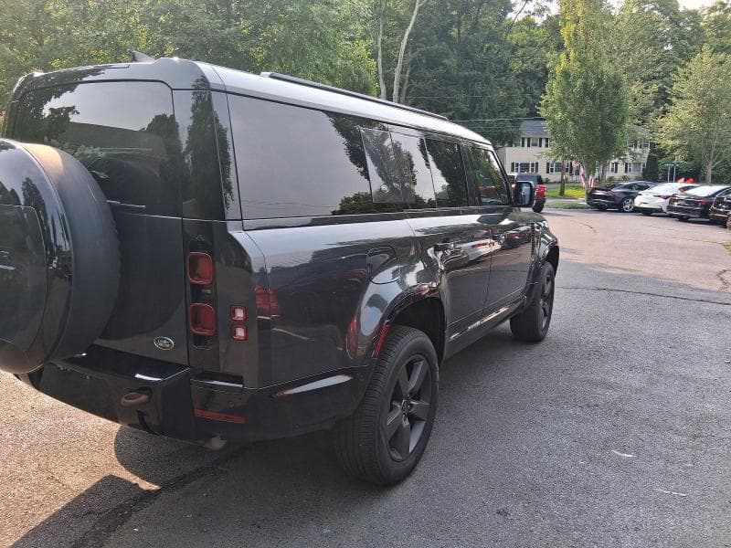 2023 LAND ROVER DEFENDER 130 X-DYNAMIC SE 3