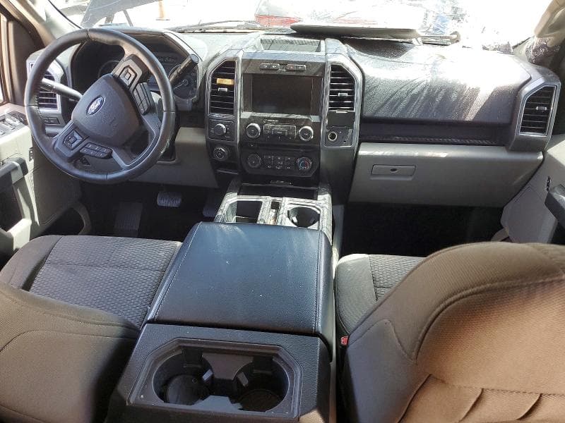 2017 FORD F150 SUPERCREW 8
