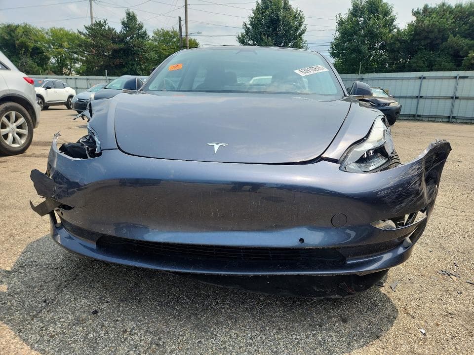 2018 TESLA MODEL 3 5