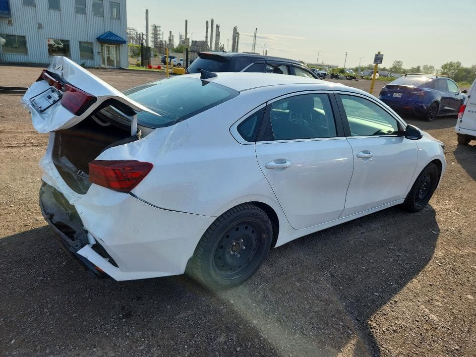 2023 KIA FORTE EX 3