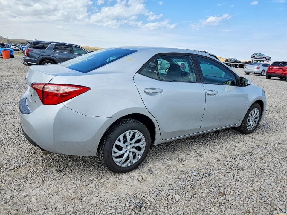 2019 TOYOTA COROLLA LE 3