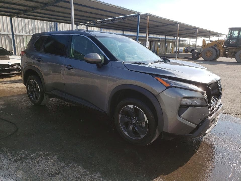 2024 NISSAN ROGUE SV 4