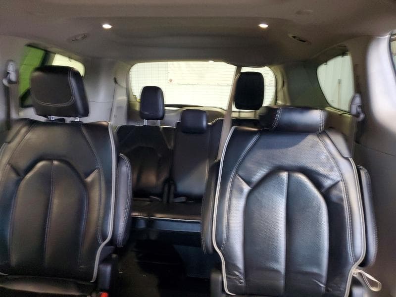 2023 CHRYSLER PACIFICA LIMITED 10