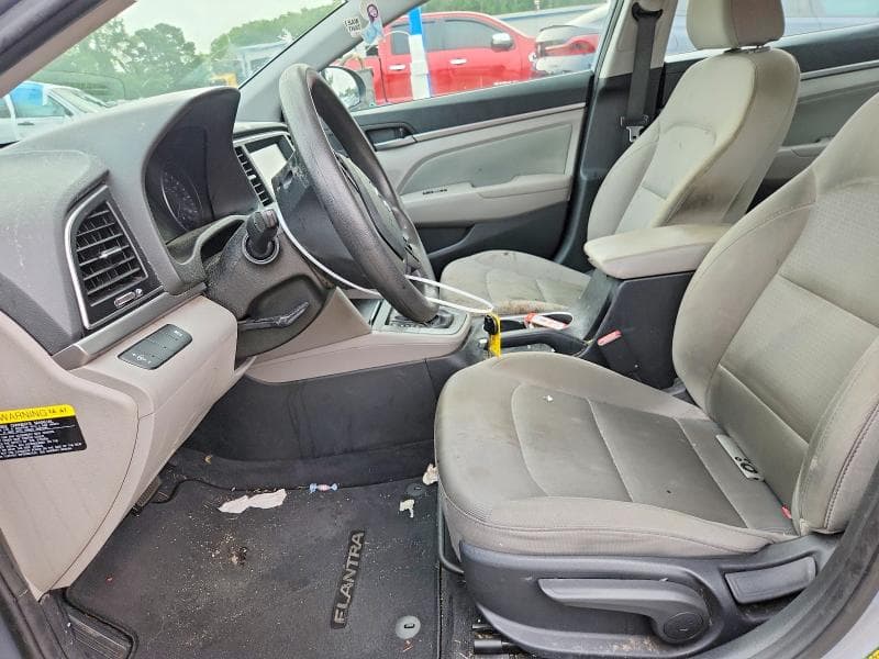 2017 HYUNDAI ELANTRA SE 7