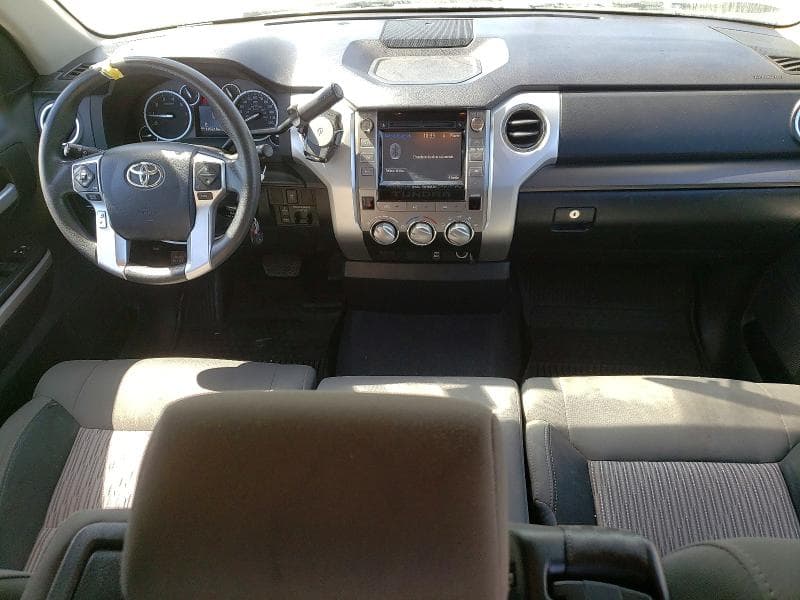 2017 TOYOTA TUNDRA SR5 8