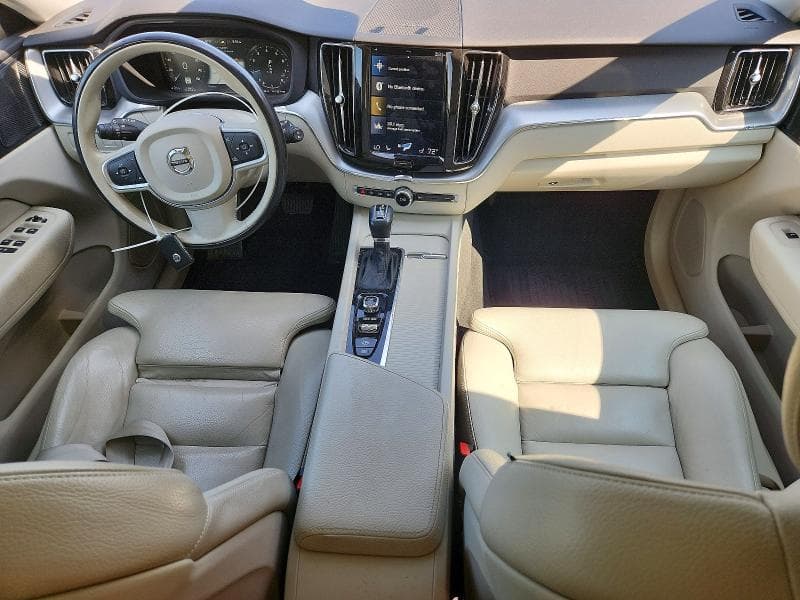 2019 VOLVO XC60 T5 8