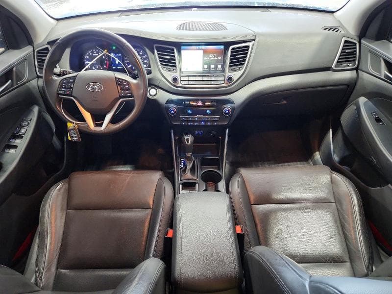 2017 HYUNDAI TUCSON SE PLUS 8