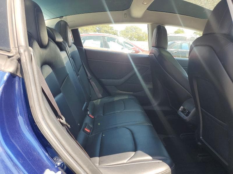2018 TESLA MODEL 3 10