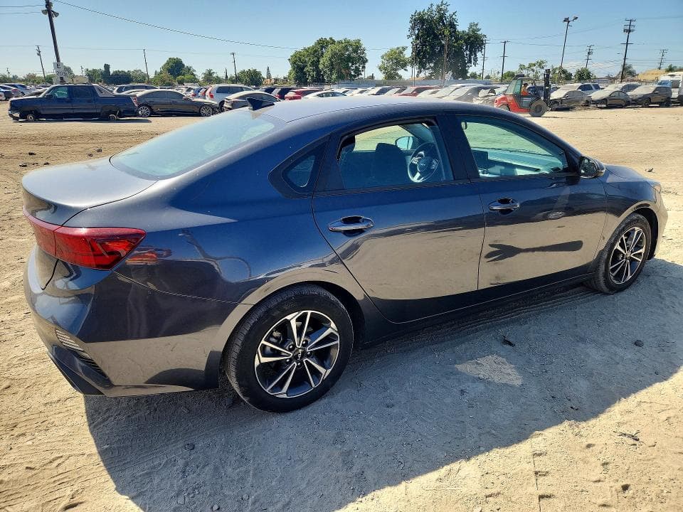 2024 KIA FORTE LXS 3