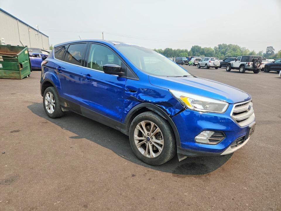 2017 FORD ESCAPE SE 4