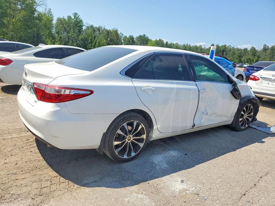 2017 TOYOTA CAMRY LE 3