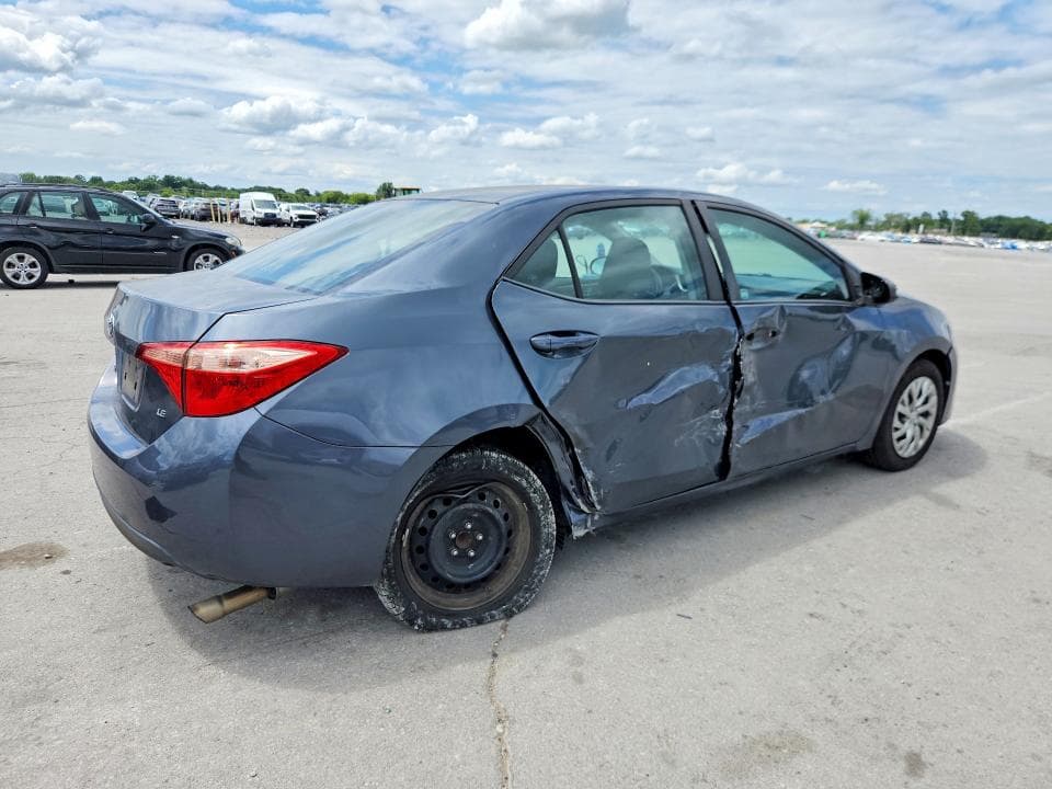 2017 TOYOTA COROLLA LE 3