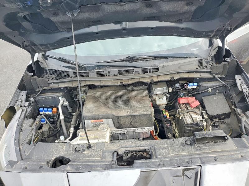 2019 NISSAN LEAF SV PLUS 11