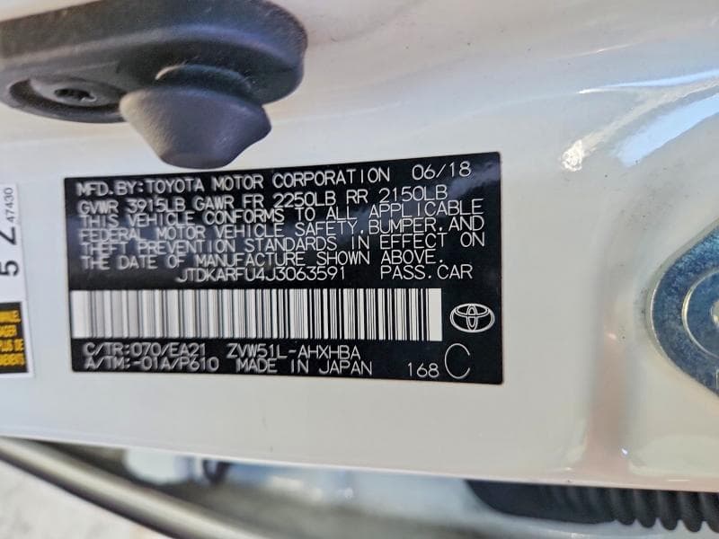 2018 TOYOTA PRIUS THREE TOURING 14