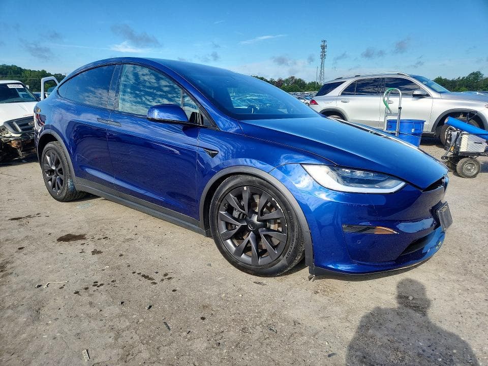 2022 TESLA MODEL X 4