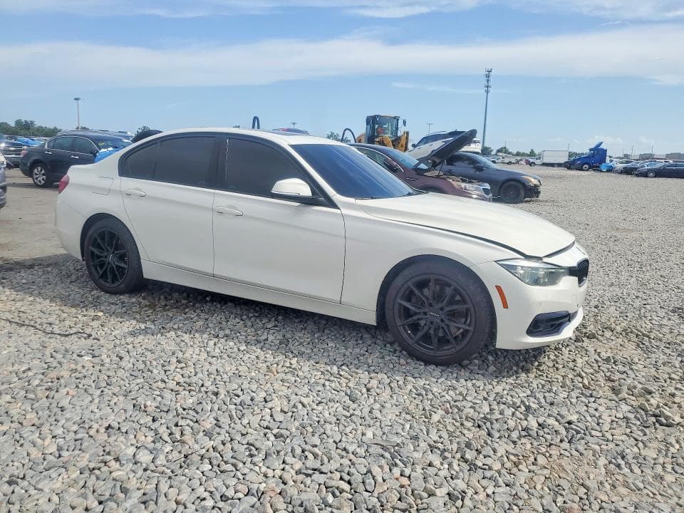 2018 BMW 330E 4