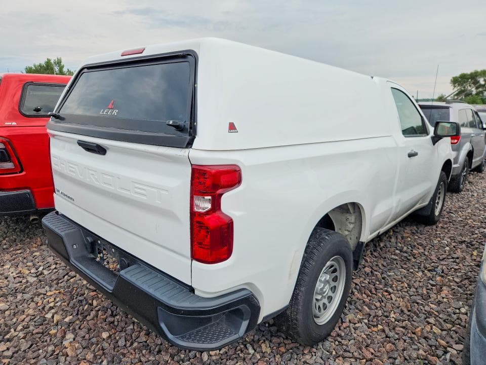2023 CHEVROLET SILVERADO C1500 3