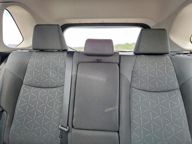 2024 TOYOTA RAV4 XLE 10