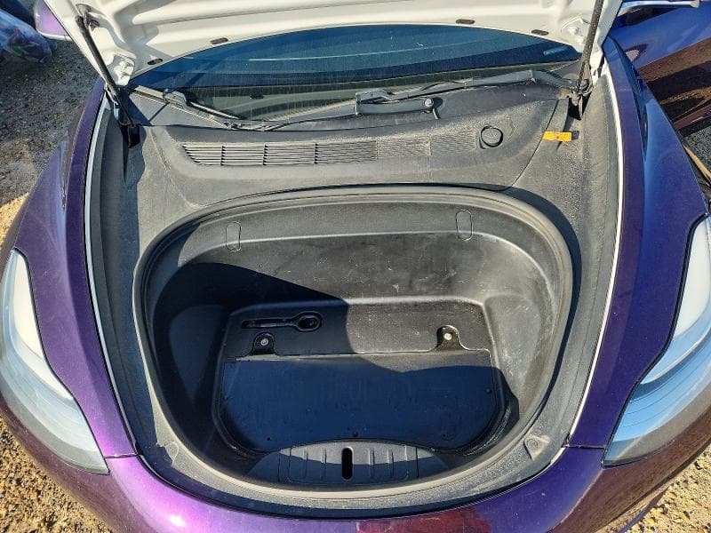 2018 TESLA MODEL 3 11