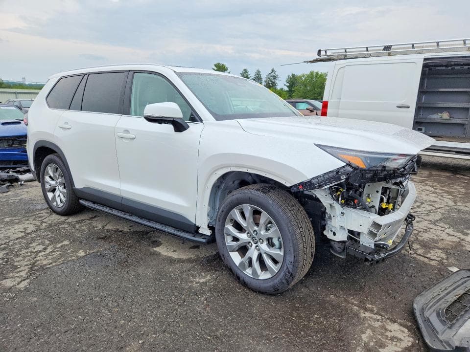 2026 TOYOTA GRAND HIGHLANDER HYBRID LIMITED 4