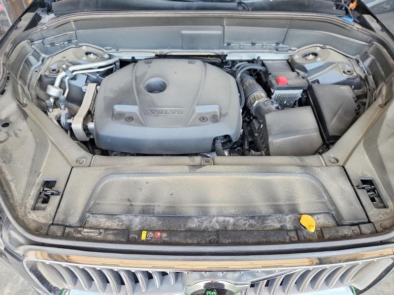 2021 VOLVO XC90 12