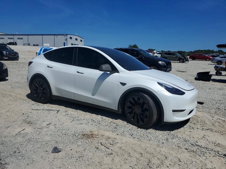 2022 TESLA MODEL Y 4