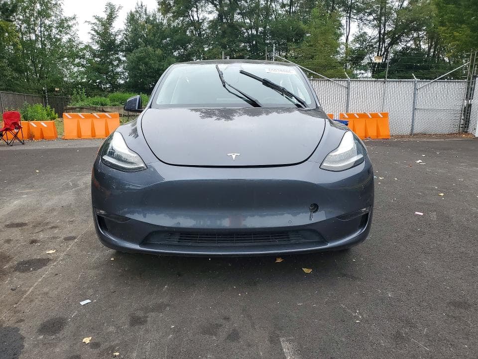 2022 TESLA MODEL Y 5