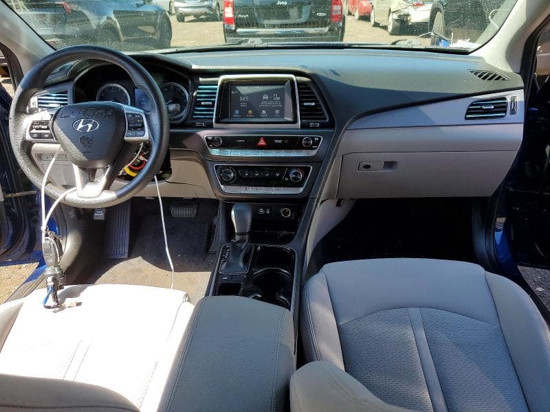 2019 HYUNDAI SONATA SE 8