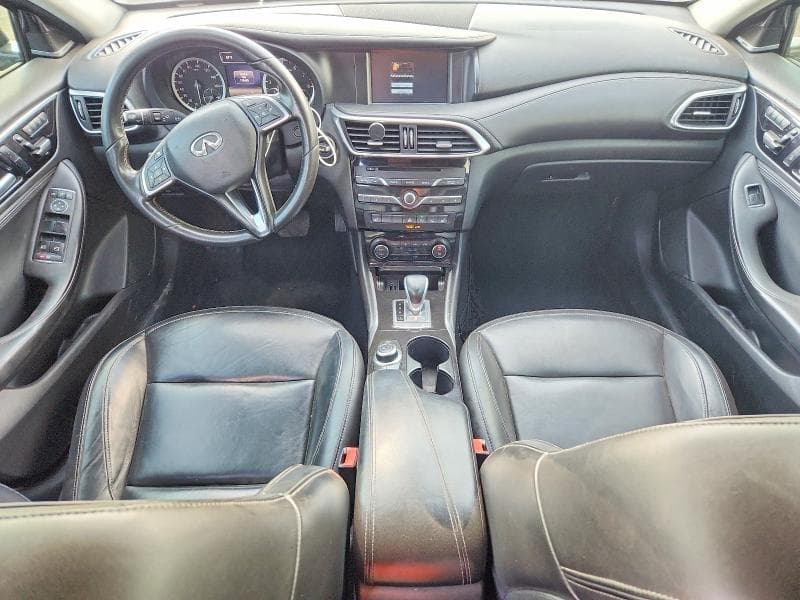 2017 INFINITI QX30 PREMIUM 8