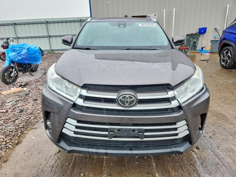 2017 TOYOTA HIGHLANDER XLE 5