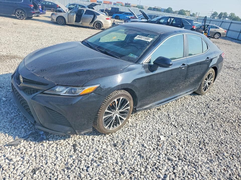 2020 TOYOTA CAMRY SE - 1
